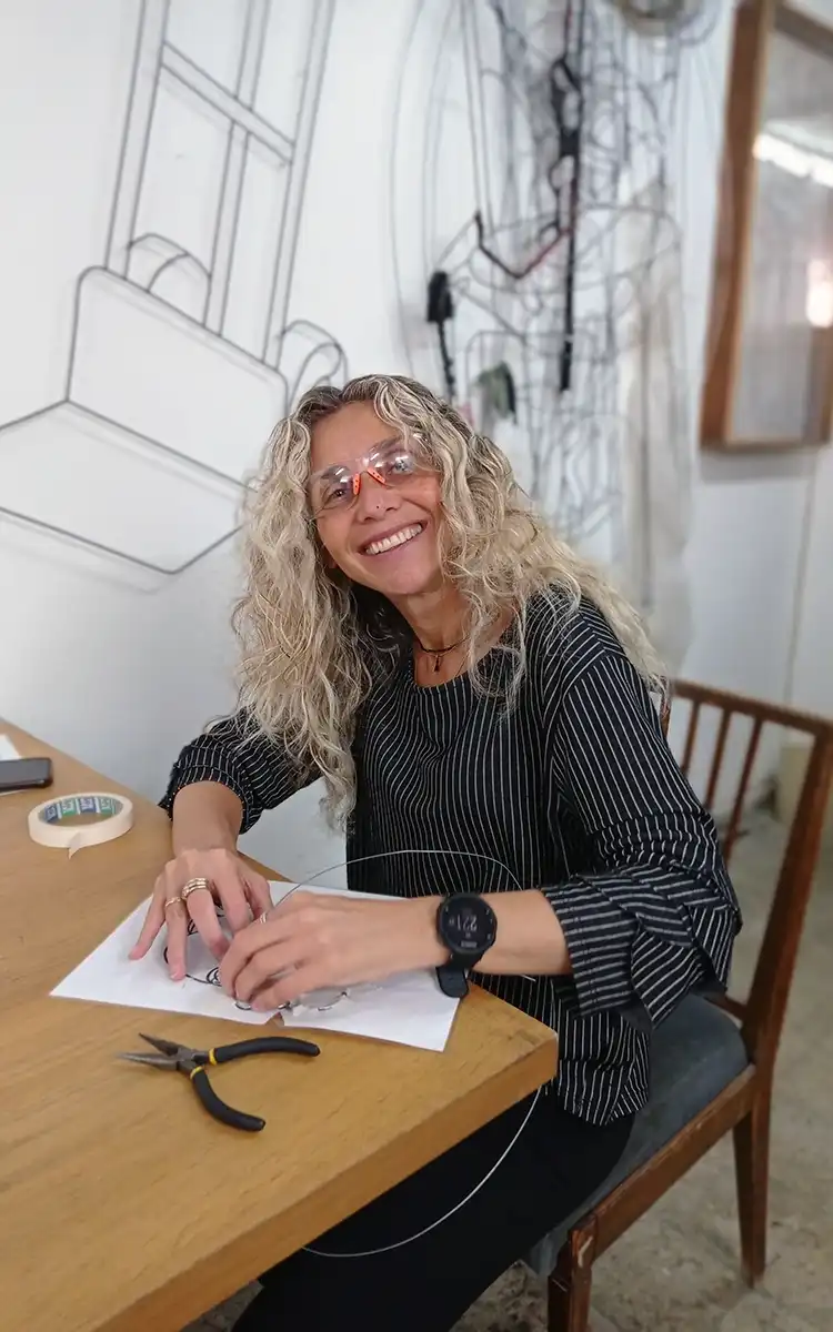 סדנת כיפוף בחוט ברזל